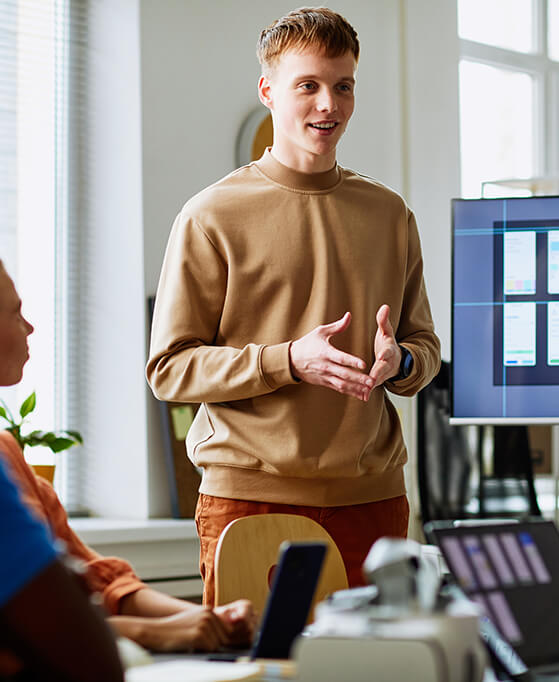 man speaking at marketing presentation